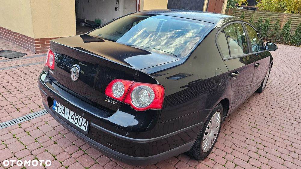 Volkswagen Passat 2.0 TDI Comfortline - 21