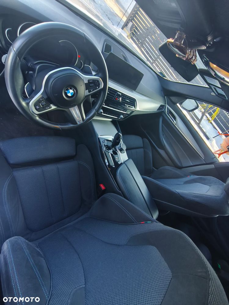 BMW Seria 5 520d xDrive M Sport sport - 15