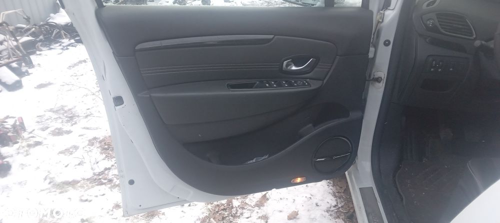 Scenic III boczek tapicerka kierowcy BOSE - 1