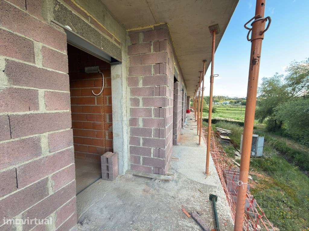 Apartamento T3+1 com garagem, na Mealhada - Grande imagem: 2/22
