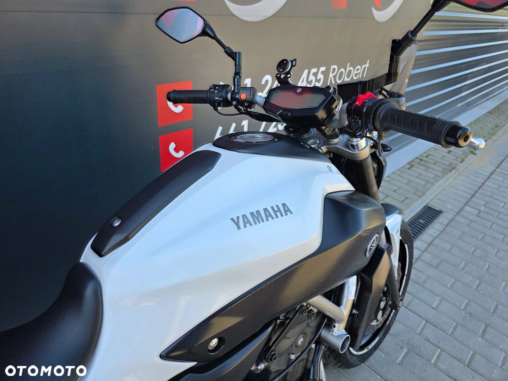 Yamaha MT - 22