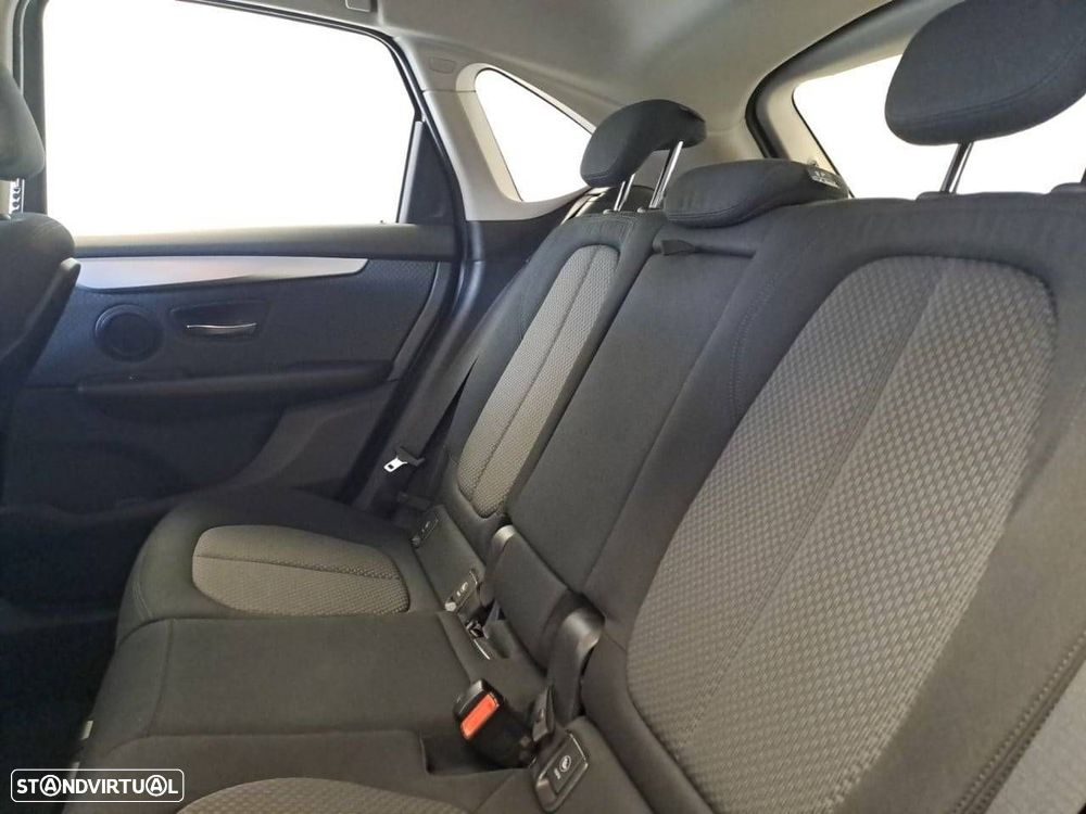 BMW 216 Active Tourer d - 9