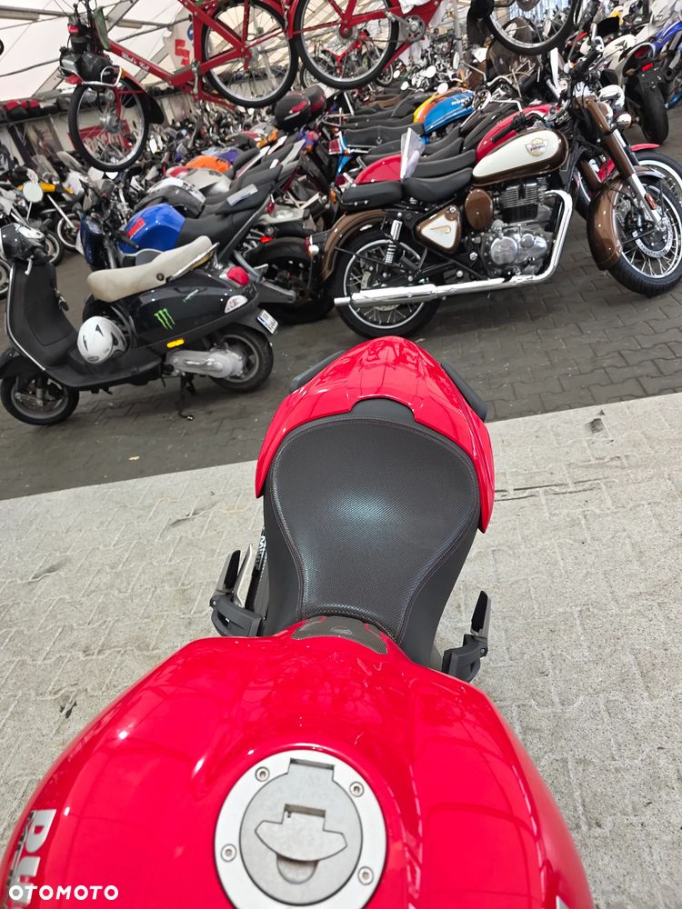 Ducati Monster - 29