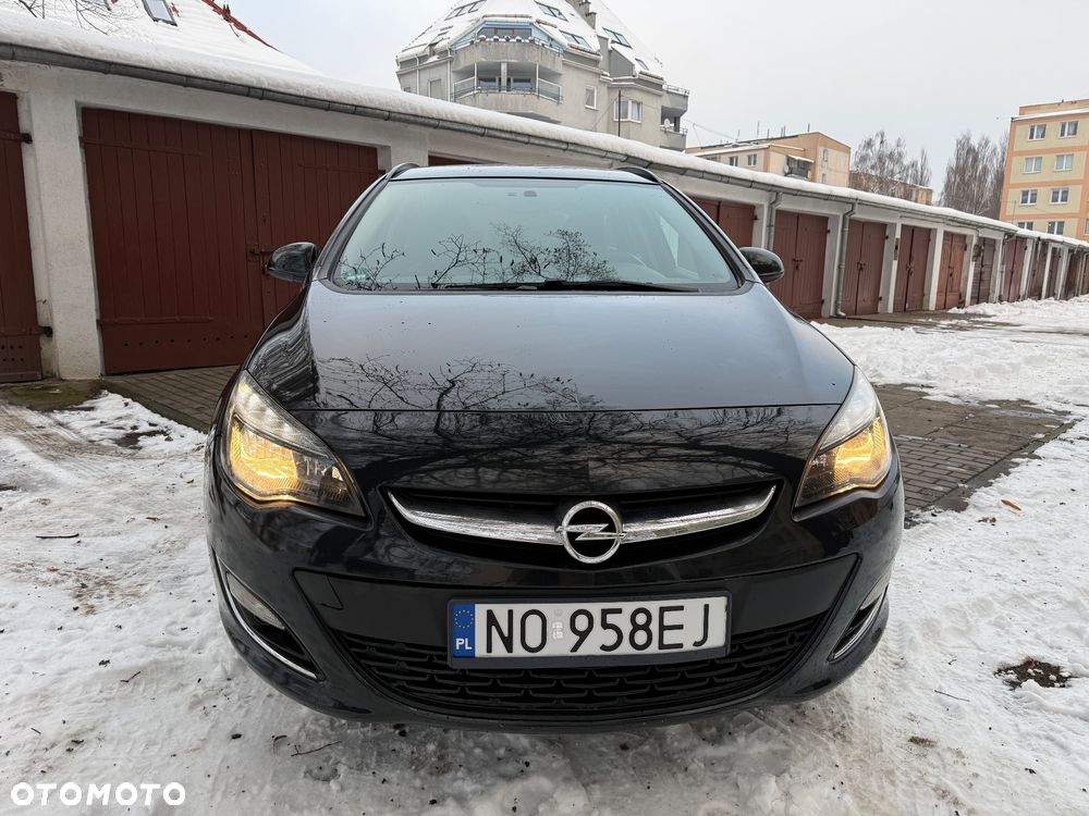 Opel Astra 1.4 Turbo Automatik - 1
