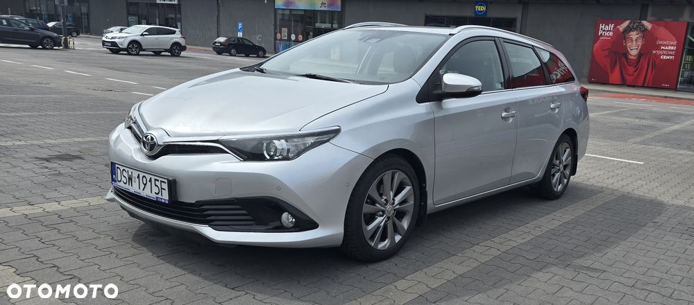 Toyota Auris - 1