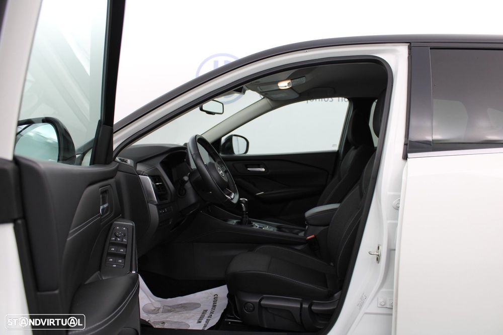 Nissan Qashqai 1.3 DIG-T N-Connecta - 17