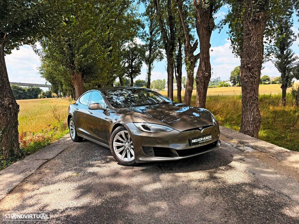 Tesla Model S - 7