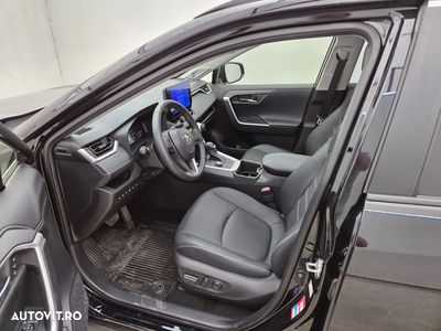 Toyota RAV4 - 6