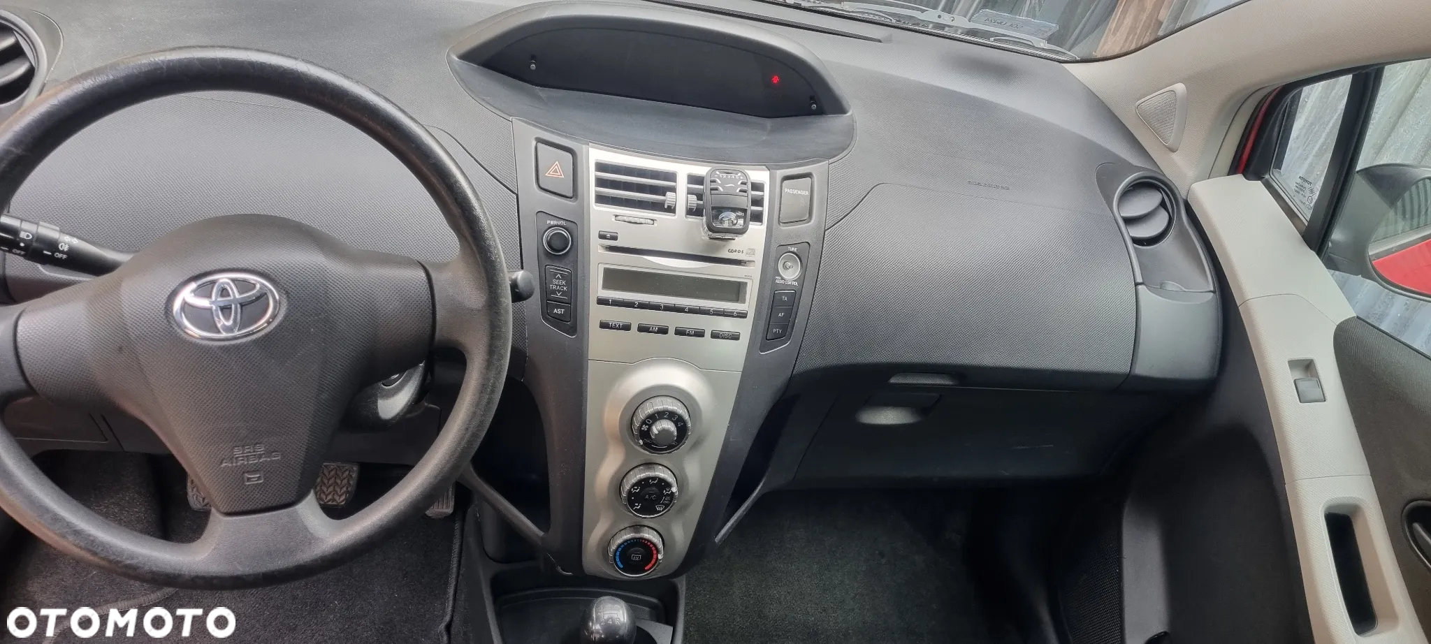 Toyota Yaris 1.0 Luna - 5