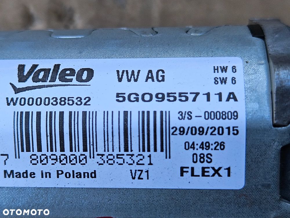 VW Passat B8 kombi silniczek wycieraczki tył tylnej 5G0955711A - 3