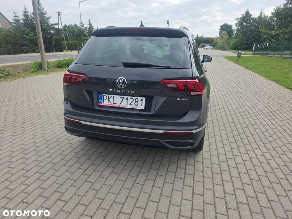 Volkswagen Tiguan 2.0 TDI SCR 4Mot Life DSG - 9
