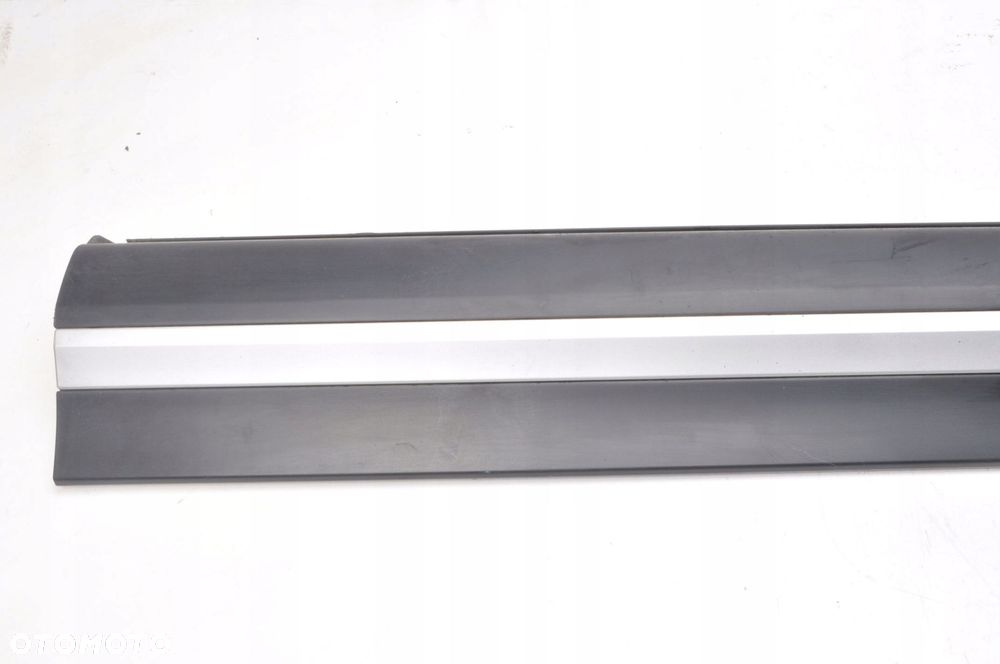 MITSUBISHI ECLIPSE CROSS LISTWA DRZWI LEWA PRZÓD 5727A509 - 6