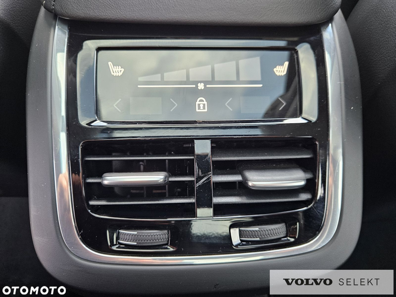 Volvo XC 60 - 33