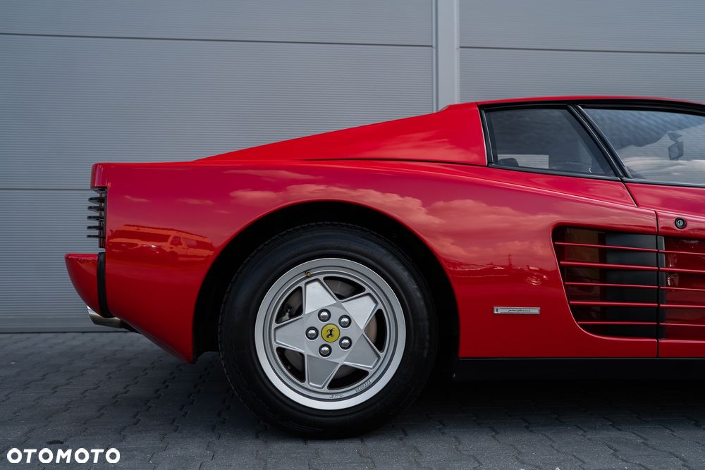 Ferrari Testarossa - 12