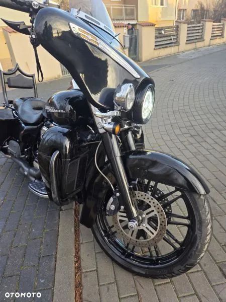 Harley-Davidson Touring Street Glide - 3