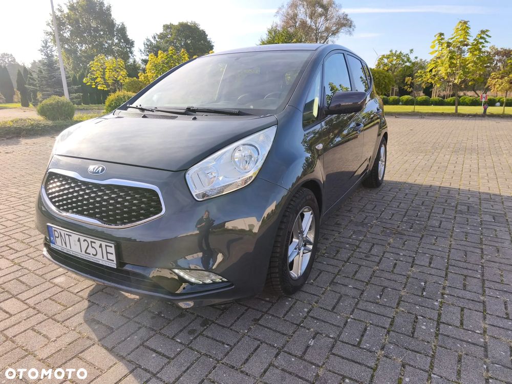 Kia Venga - 35