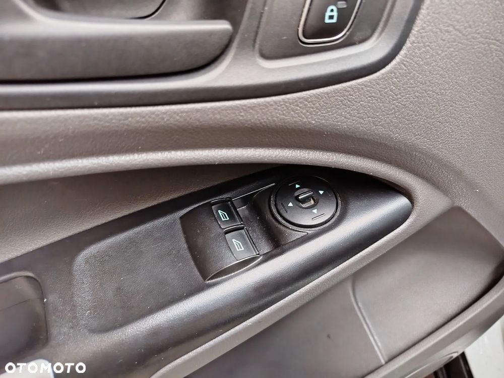 Ford Transit Connect - 28