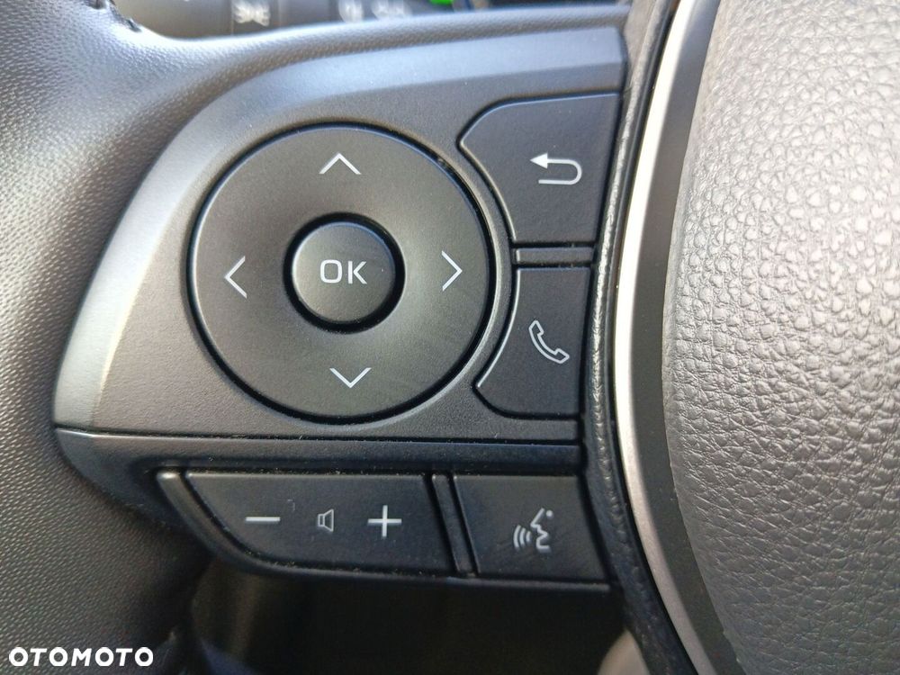 Toyota Corolla Cross - 16