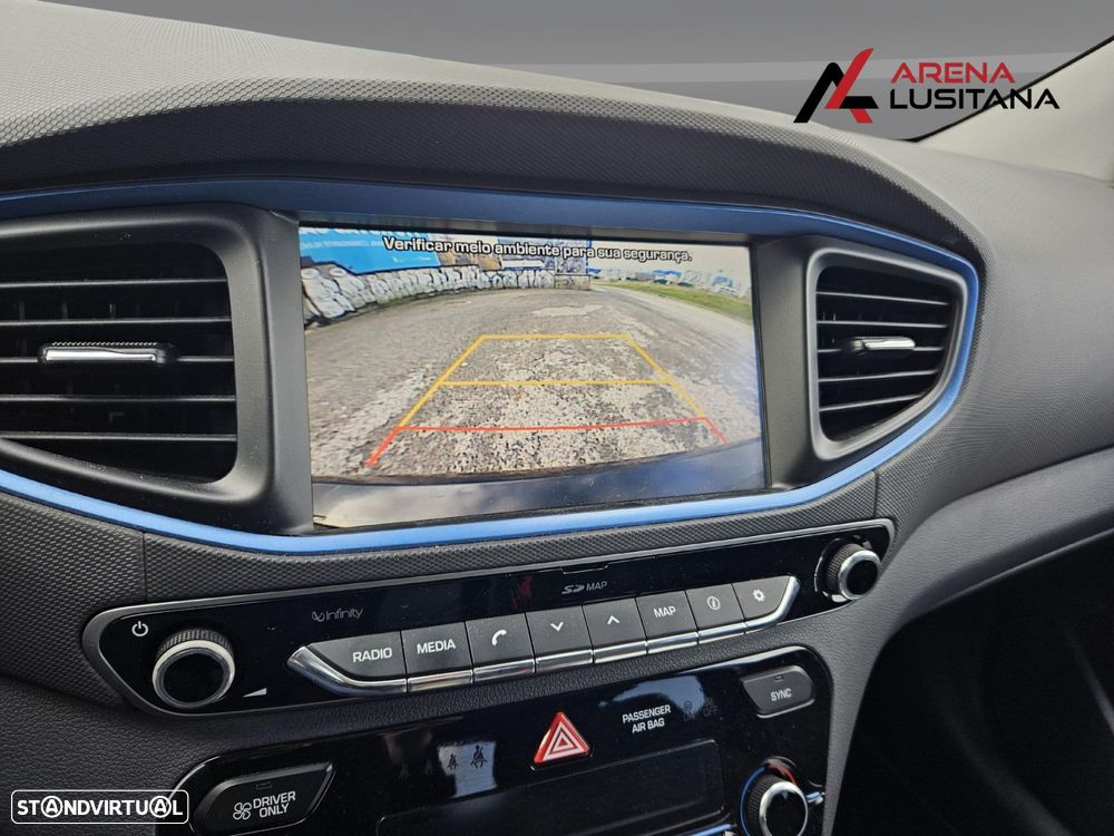 Hyundai Ioniq 1.6 GDI HEV Hybrid Tech - 27