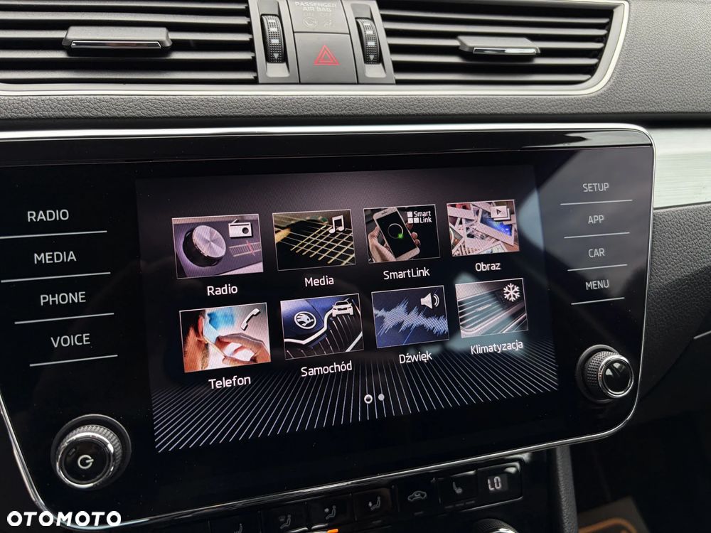 Skoda Superb 1.6 TDI Ambition DSG - 30