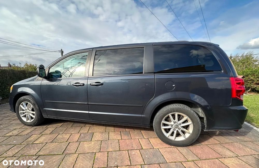 Dodge Grand Caravan - 14