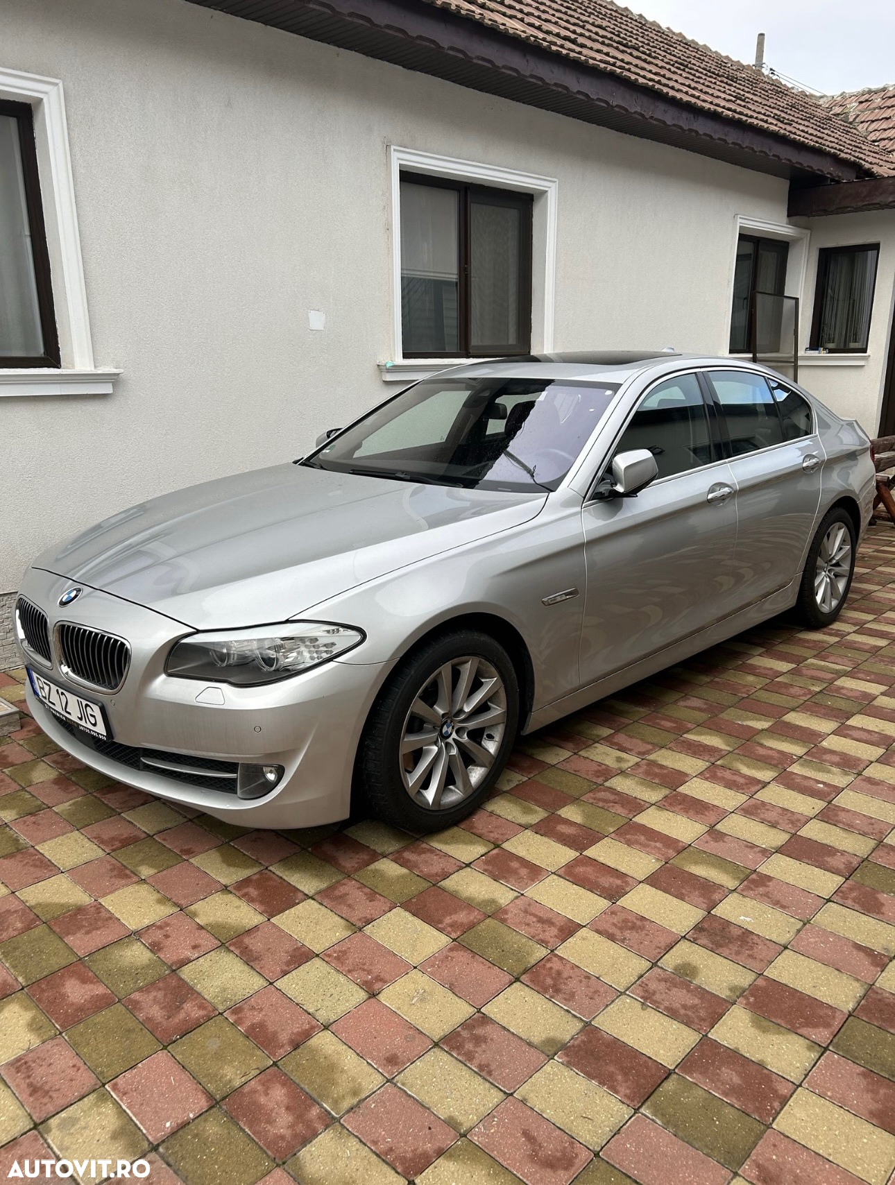 BMW Seria 5 525d Sport-Aut. Luxury Line - 3