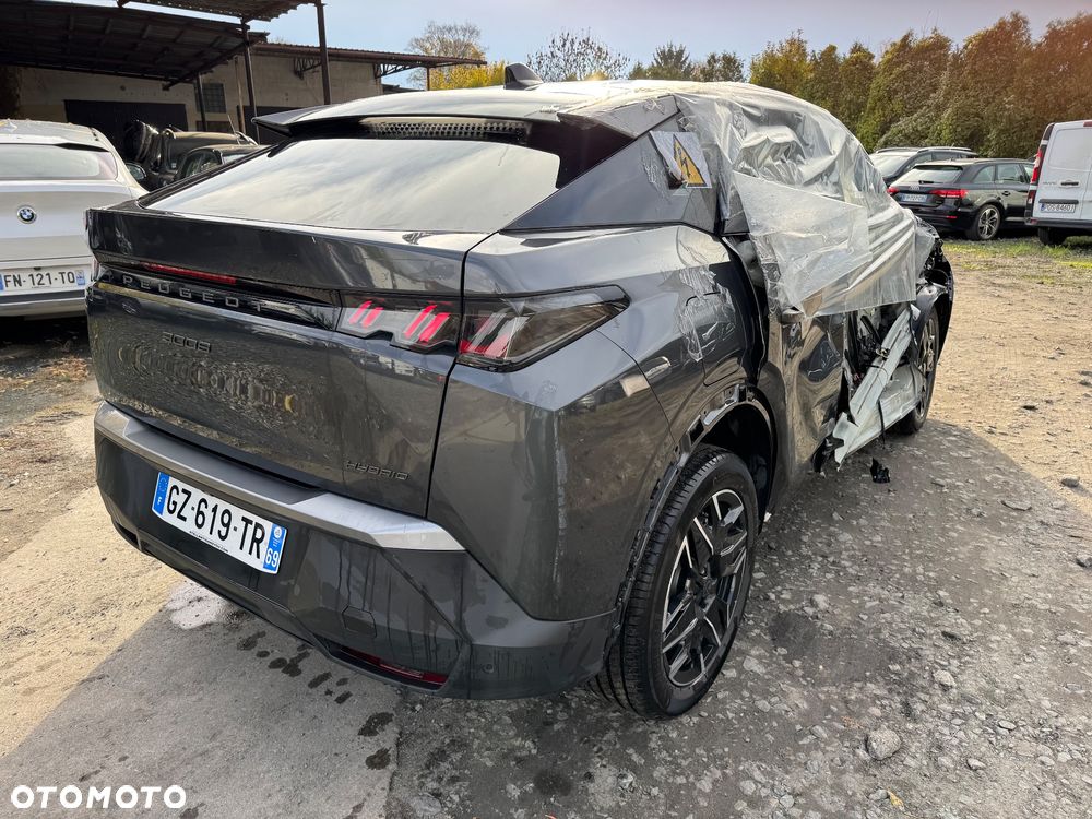 Peugeot 3008 1.2 PureTech mHEV Allure Pack S&S e-DCS6 - 4