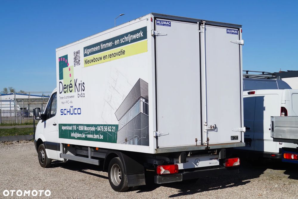 Mercedes-Benz Sprinter - 4