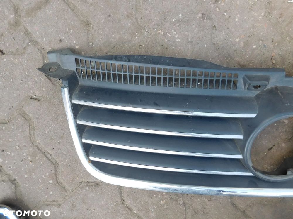 atrapa gril VW PASSAT B5 LIFT FL - 2