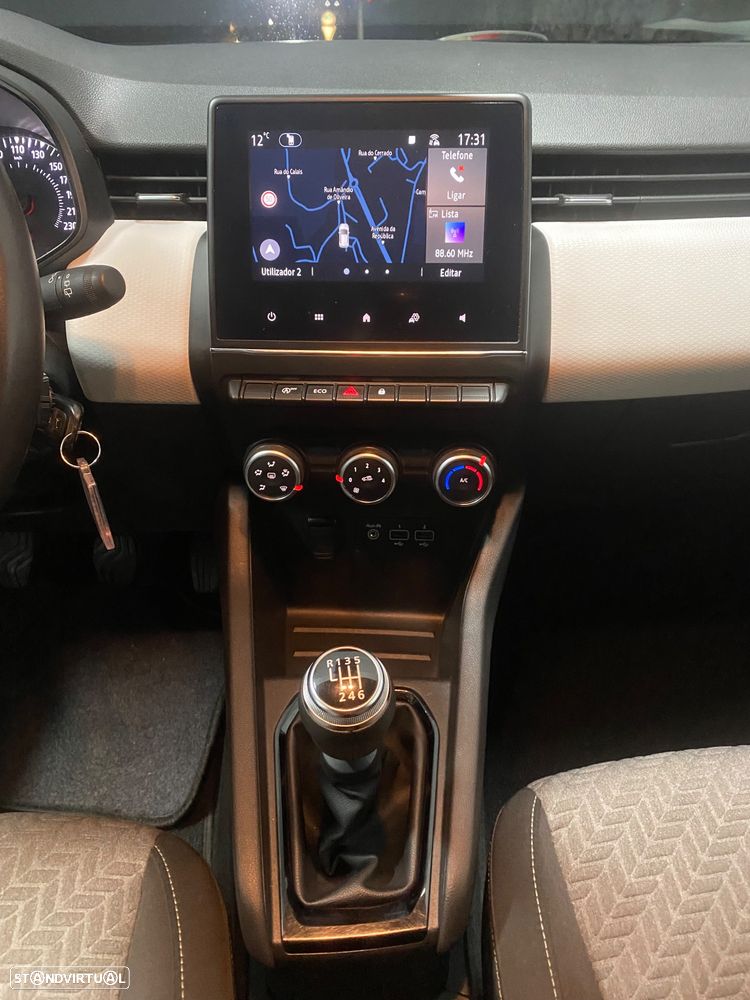 Renault Clio 1.0 TCe Evolution - 15