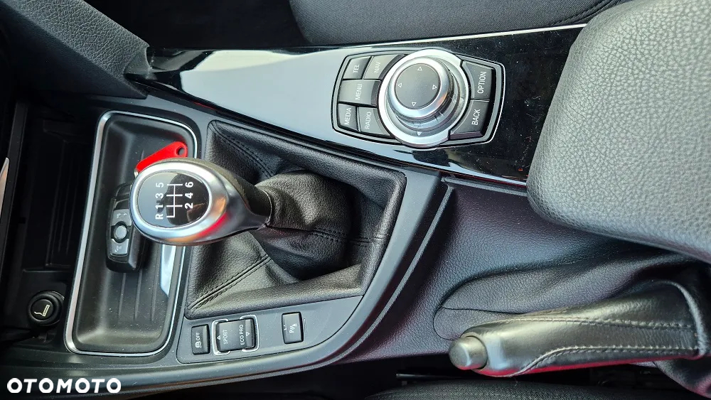 BMW Seria 3 318d - 9