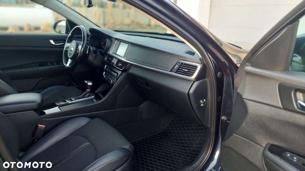 Kia Optima 1.7 CRDI L DCT - 11
