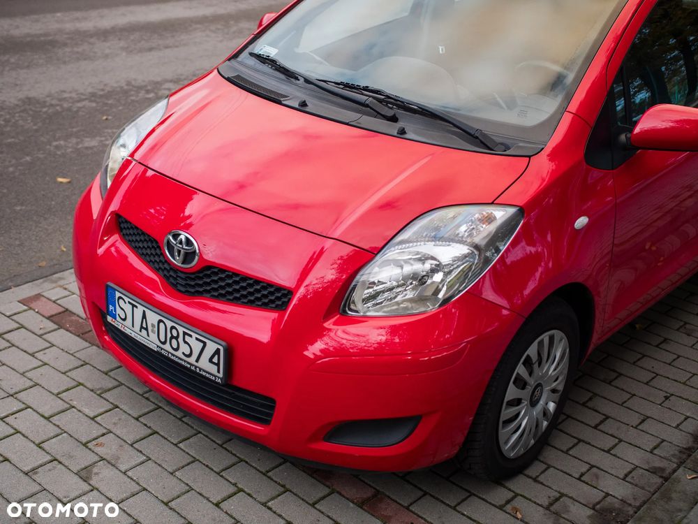 Toyota Yaris - 11