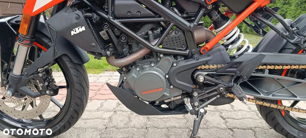 KTM Duke 125 - 18