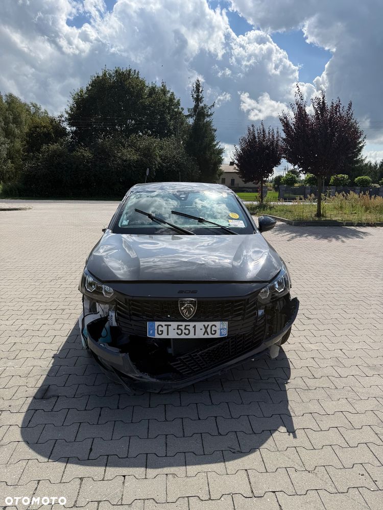 Peugeot 208 - 2