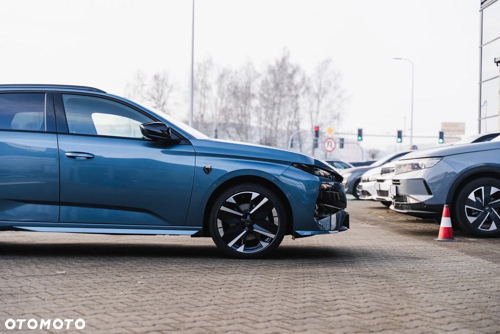 Peugeot 308 58.3kWh GT Exclusive - 28