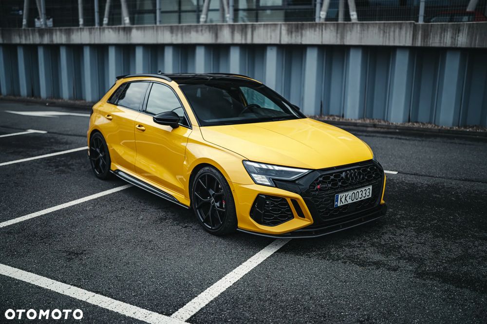 Audi RS3 Sportback - 1