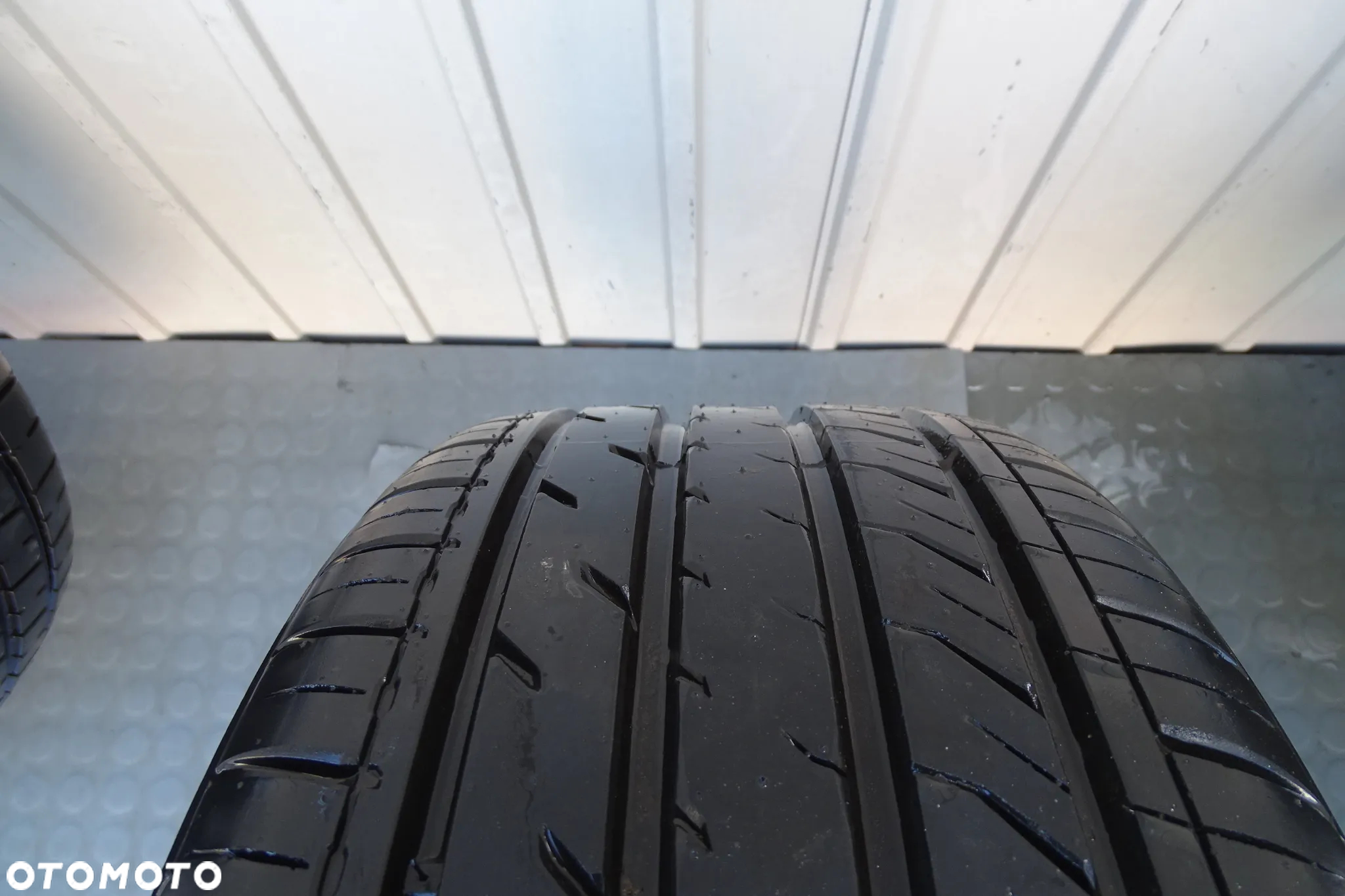Mercedes E W212 W207 W211 C W205 CLS W218 Felgi 18 z oponami 8,0Jx18 ET48 8.5Jx18 ET45 2124013602 2074011502 - 10