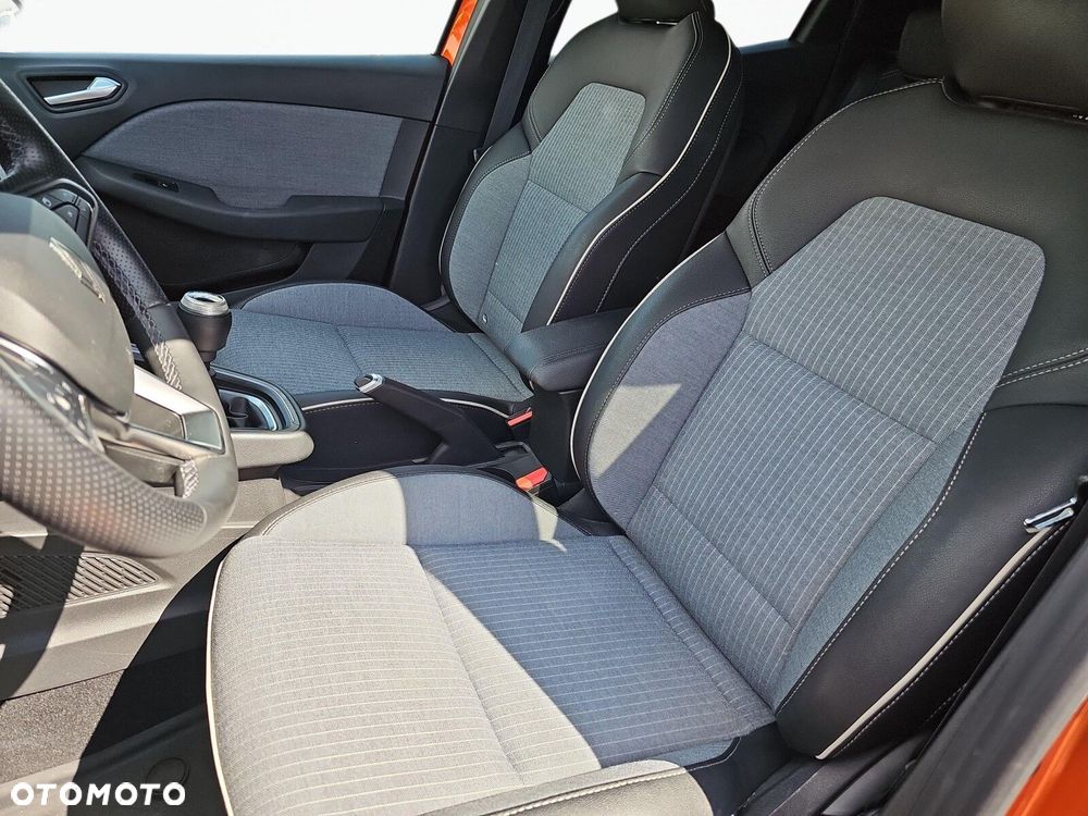 Renault Clio 1.0 TCe Techno - 12