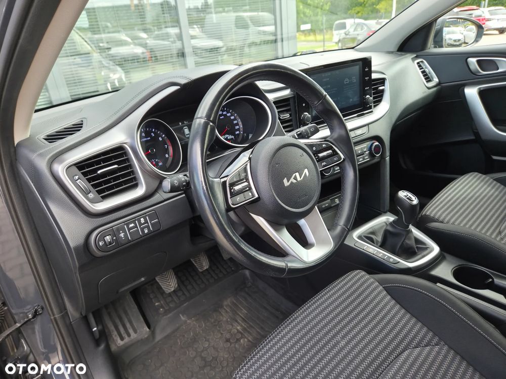 Kia Ceed 1.5 T-GDI L Business Line - 28