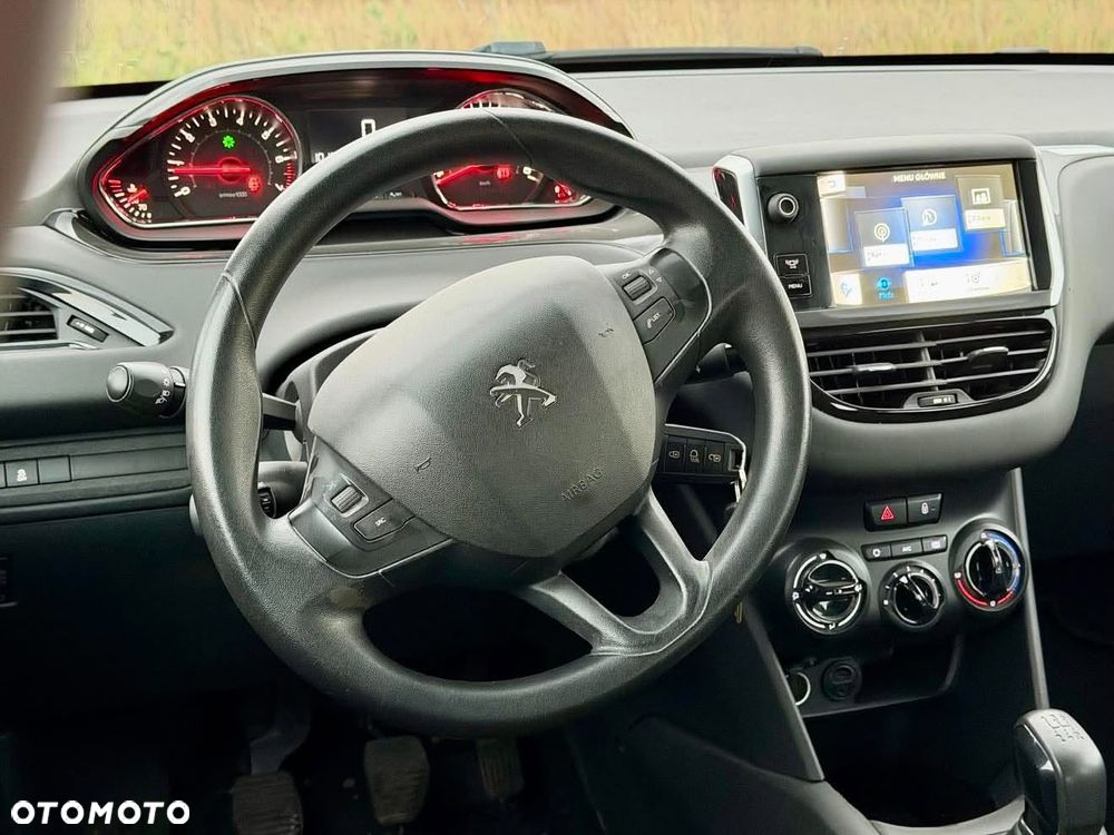 Peugeot 208 - 7