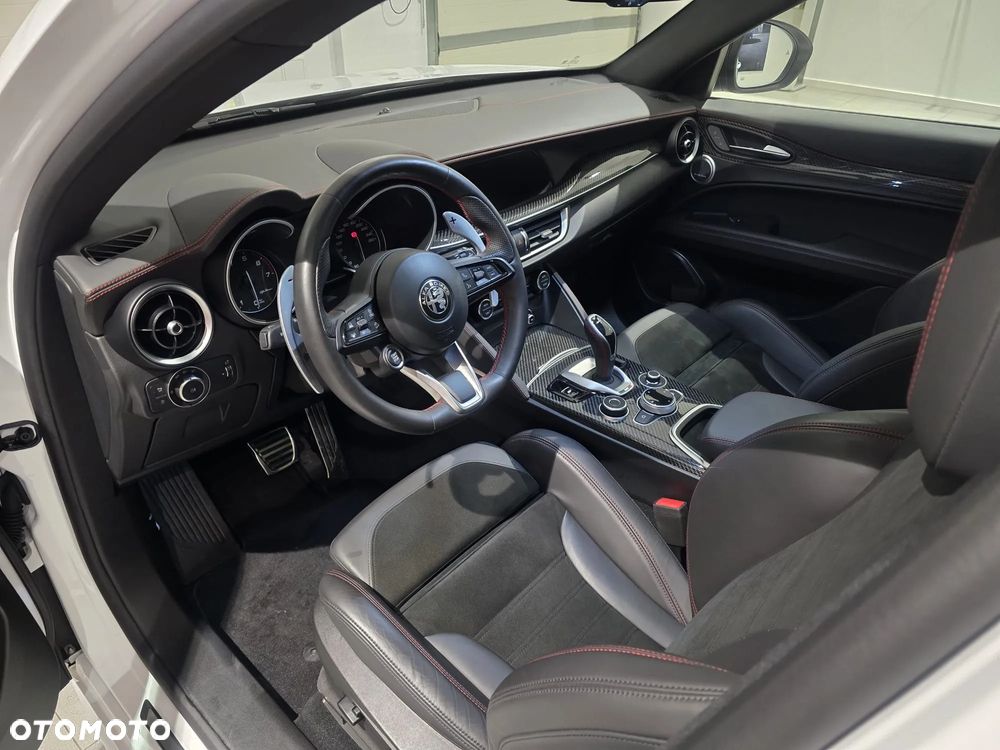 Alfa Romeo Stelvio 2.0 Turbo Estrema Q4 - 10