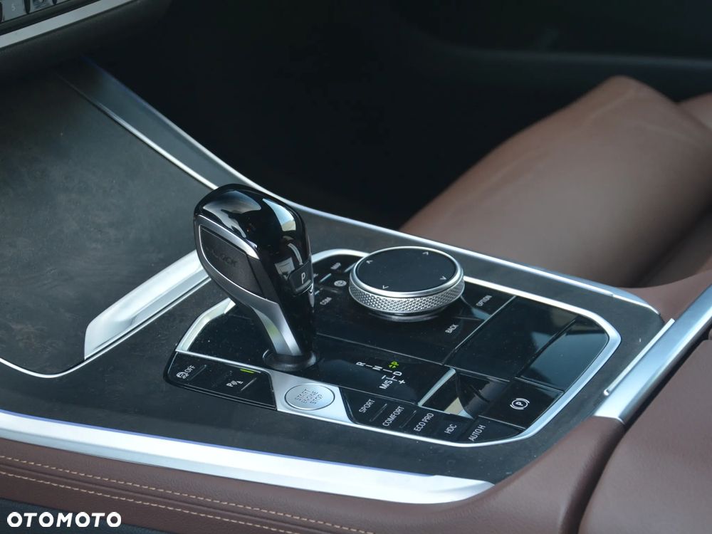 BMW X5 xDrive30d mHEV - 15