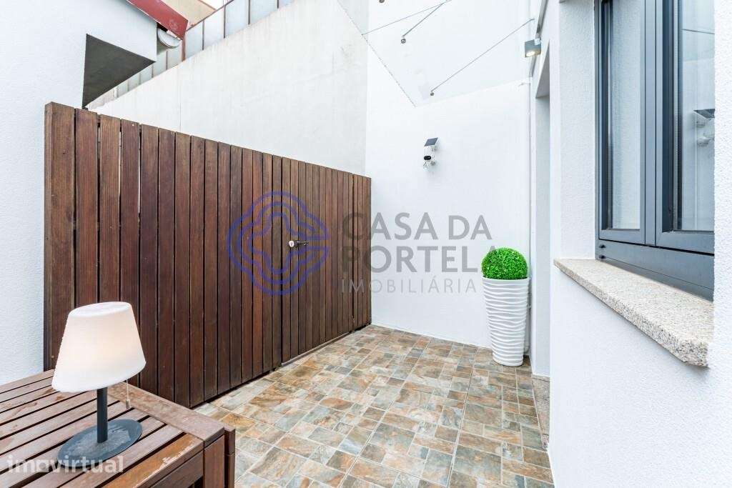 Moradia T1 com terraço renovada e equipada no centro de Matosinhos - Grande imagem: 2/22
