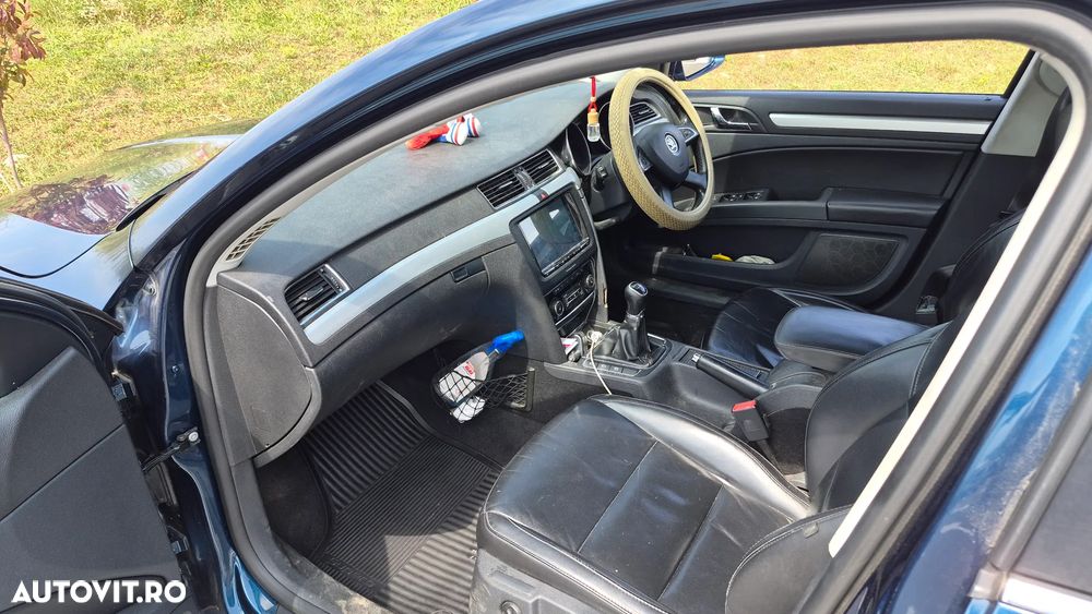 Skoda Superb 1.6 TDI Elegance - 6