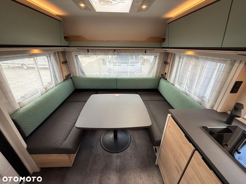 Dethleffs Camper 730FKR - 8