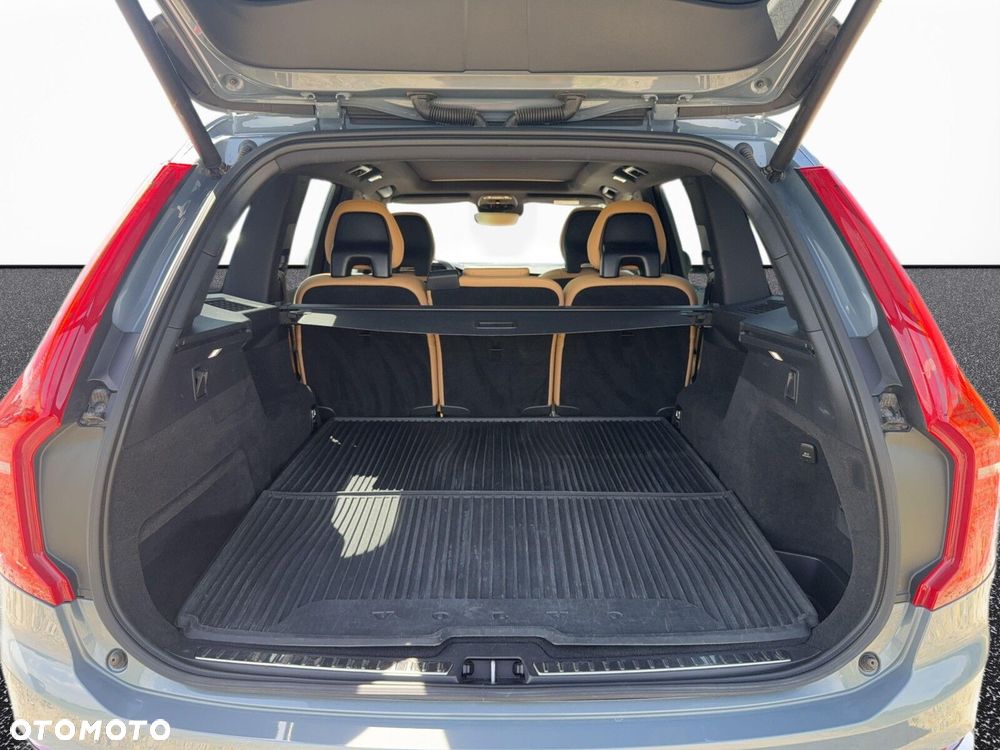 Volvo XC 90 - 36