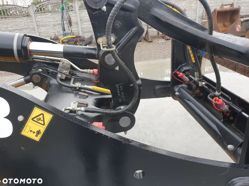 JCB 409 AGRI 40 KM/H WIDLY/ŁYŻKA SPROWADZONA SUPER STAN - 10