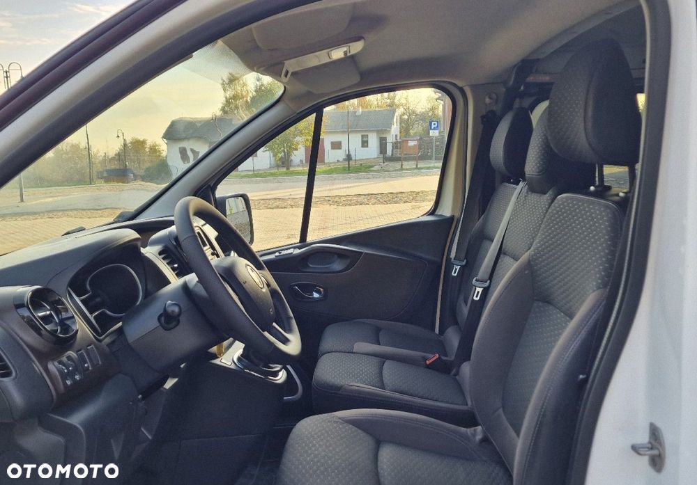 Renault Trafic - 8