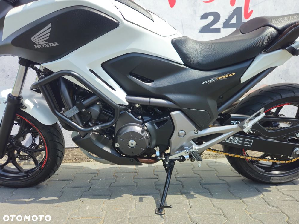 Honda NC - 15